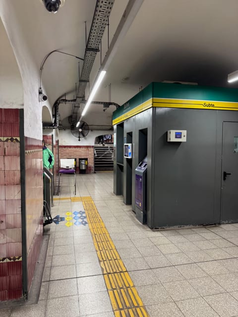 Bulnes Subte Station