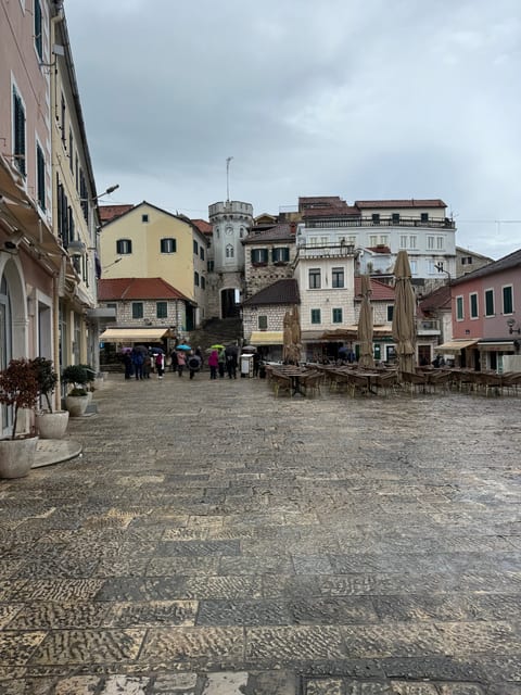 Belavista Square