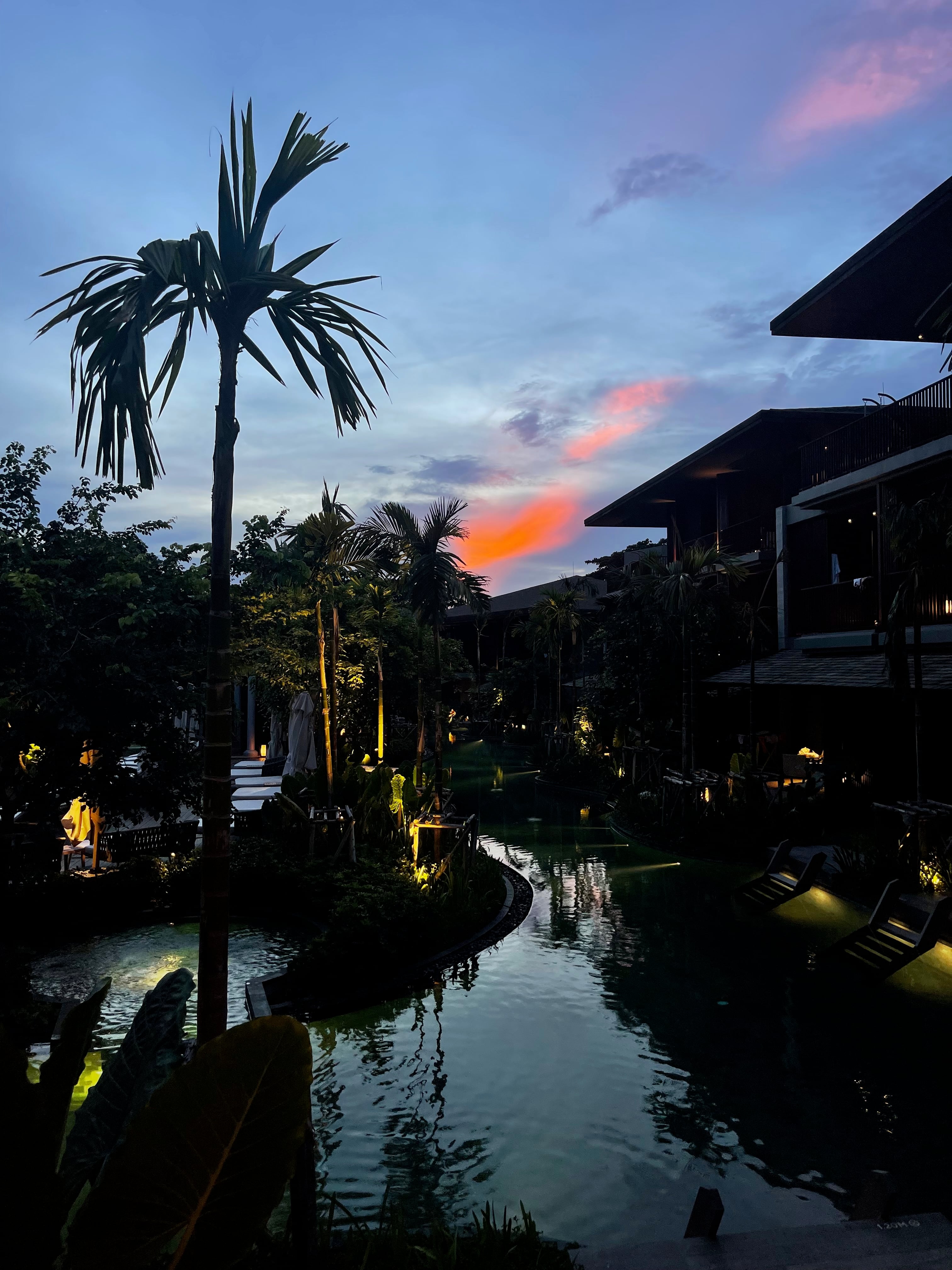 Beachfront pool view at the InterContinental Pattaya in Jomtien